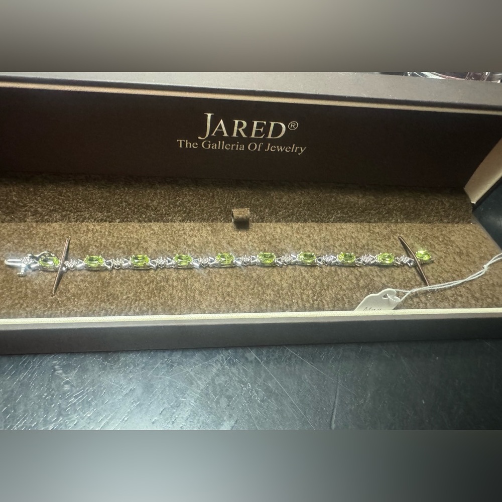 New- Peridot/Silver Birthstone Bracelet